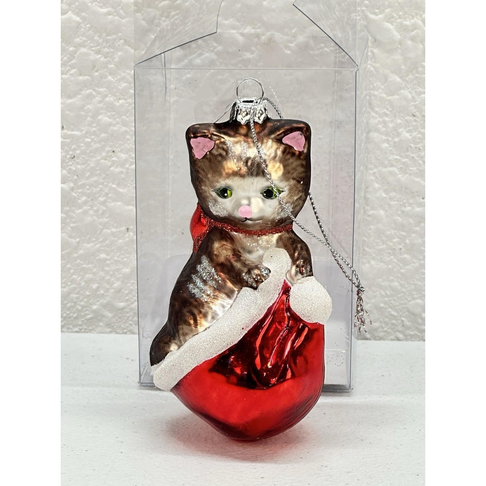 Playful Kitten Glass Ornament  / The Metropolitan Museum Of Art - The MET